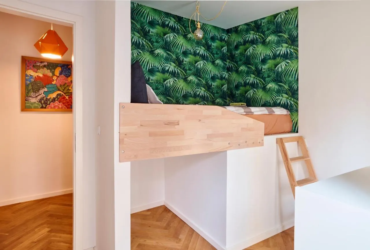 Beautiful Backyard Remise Apartment Berlin